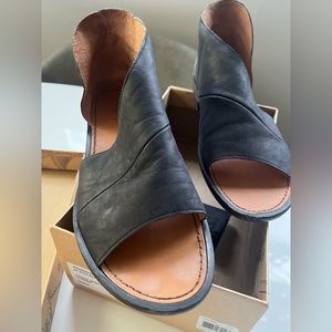 Free People - Mont Blanc Bootie / open toe